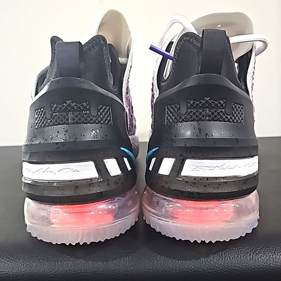 Nike LeBron 18 Multicolor Men's 7.5 sku CQ9283 900 - Picture 5 of 8
